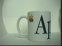 apple skodelica.jpg