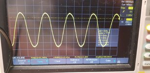 20230405_230050 32kHz Y1 crystal.jpg