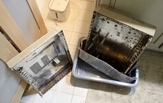 Removing-rust-in-a-plastic-tub.jpg Removing-rust-in-a-plastic-tub.jpg