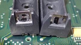 Standard-battery-holders-do-not-fit.jpg Standard-battery-holders-do-not-fit.jpg