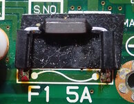 Unusual-fuse-installation.jpg