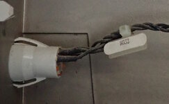 Quadra-950-lock-tag.jpg