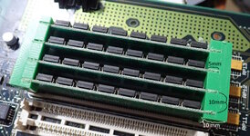 Parallel-memory-SIMMs.jpg Parallel-memory-SIMMs.jpg