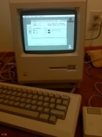 mac512-front2.jpg