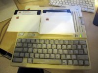 appleIIcdesk.jpg