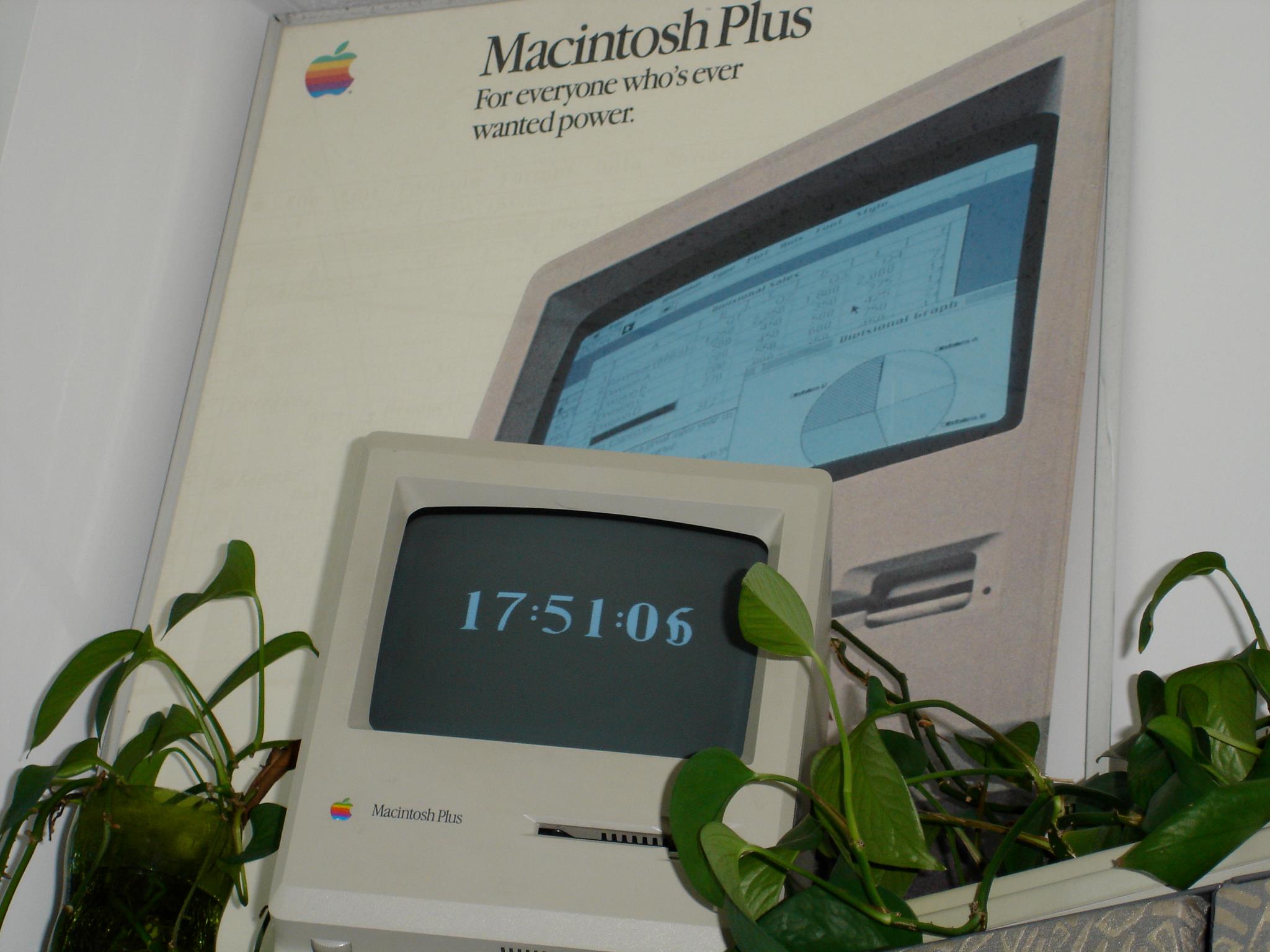 MacPlus.jpg